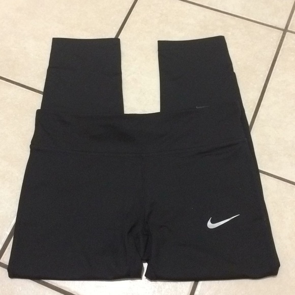 Nike Leggings Essential Tight Fit - Picture 4 of 4